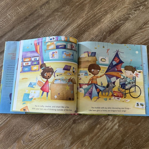 I'm So Glad You Were Born Book by Ainsley Earhardt - Picture 2 of 3